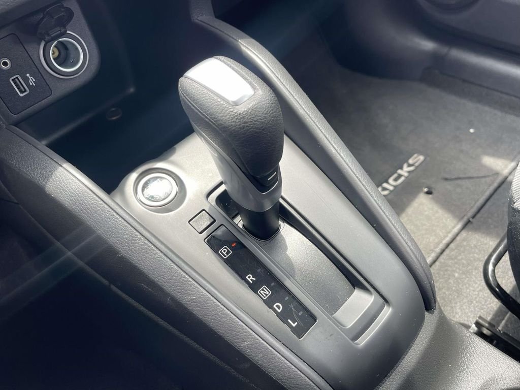 Used 2023 Gray Nissan S image 30