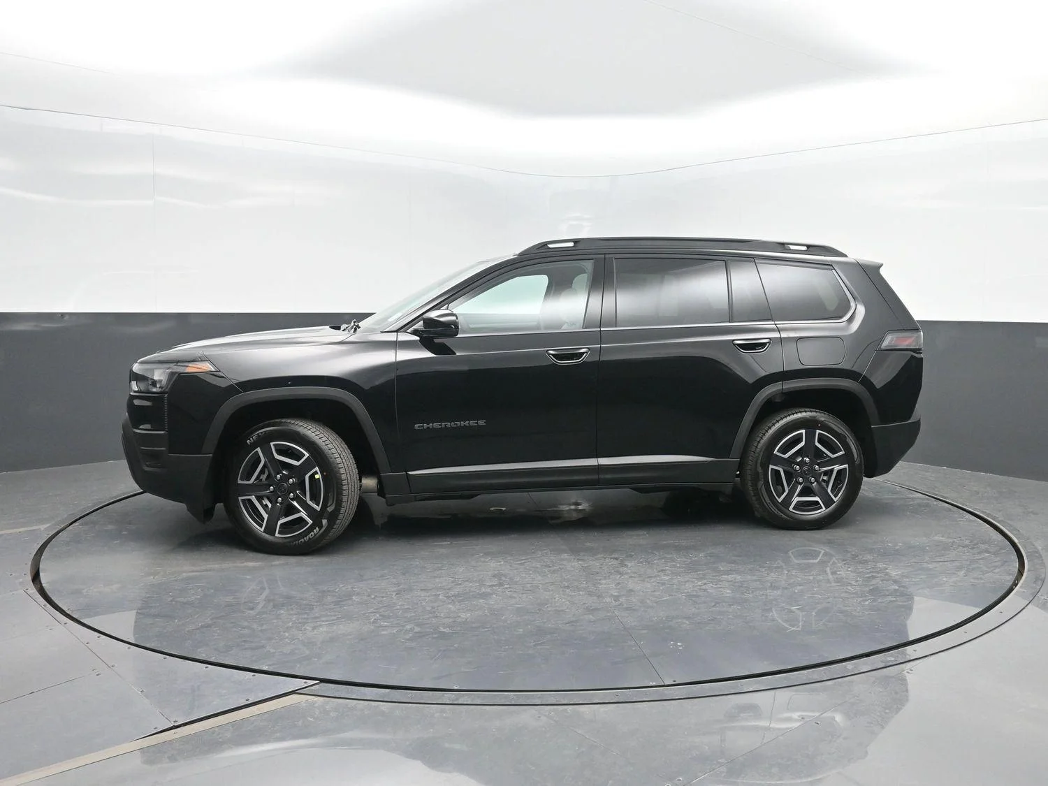2026 Jeep Cherokee Limited HEV 4X4's photo