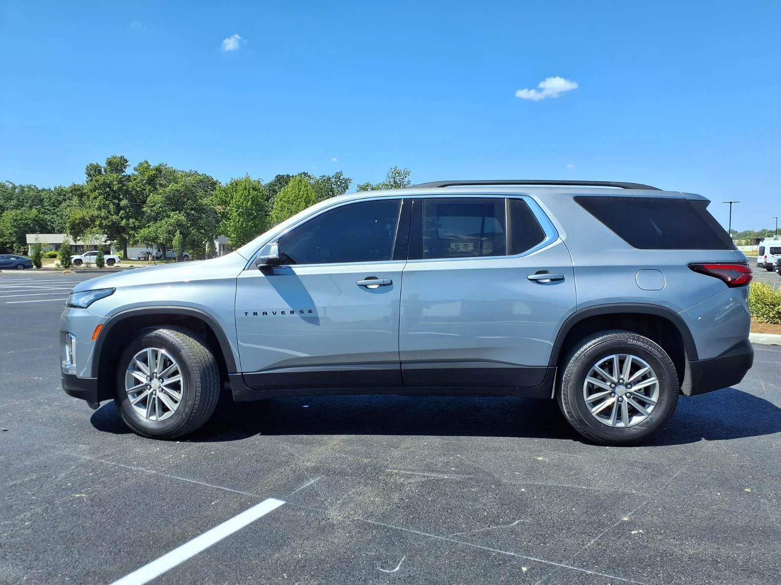 Used 2023 Sterling Gray Metallic Chevrolet LT Cloth image 31