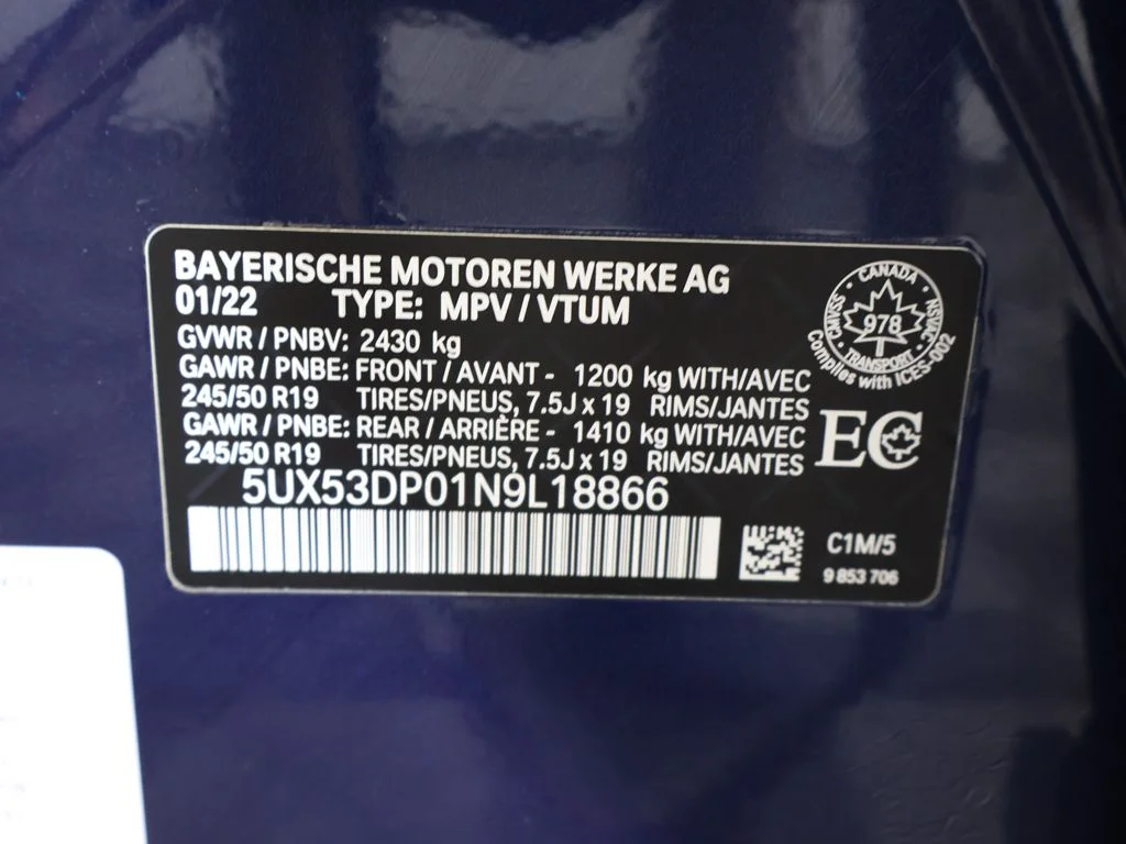 Used 2022 Phytonic Blue Metallic BMW xDrive30i image 60
