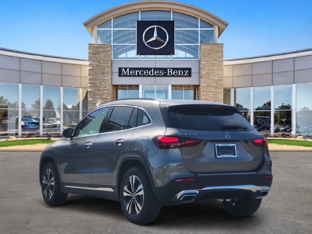 New 2026 Mountain Grey Metallic Mercedes-Benz GLA 250 image 3