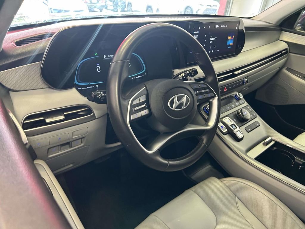 Used 2024 White Hyundai SEL image 11