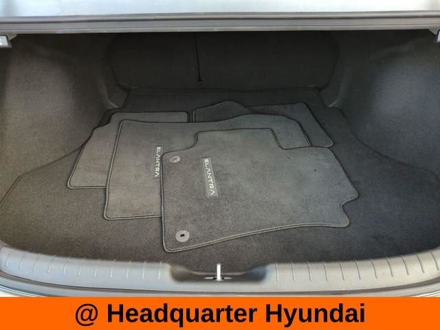 2025 Hyundai Elantra SEL - Photo 21