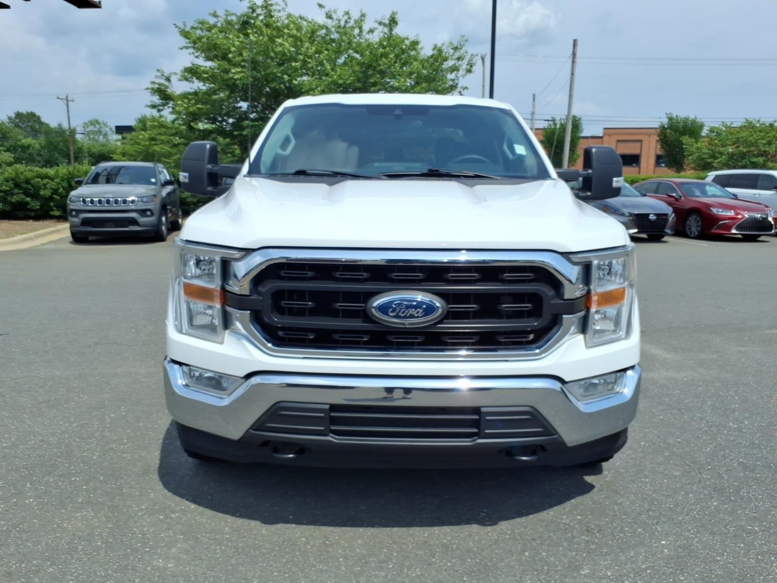 Used 2022 Oxford White Ford XLT image 12