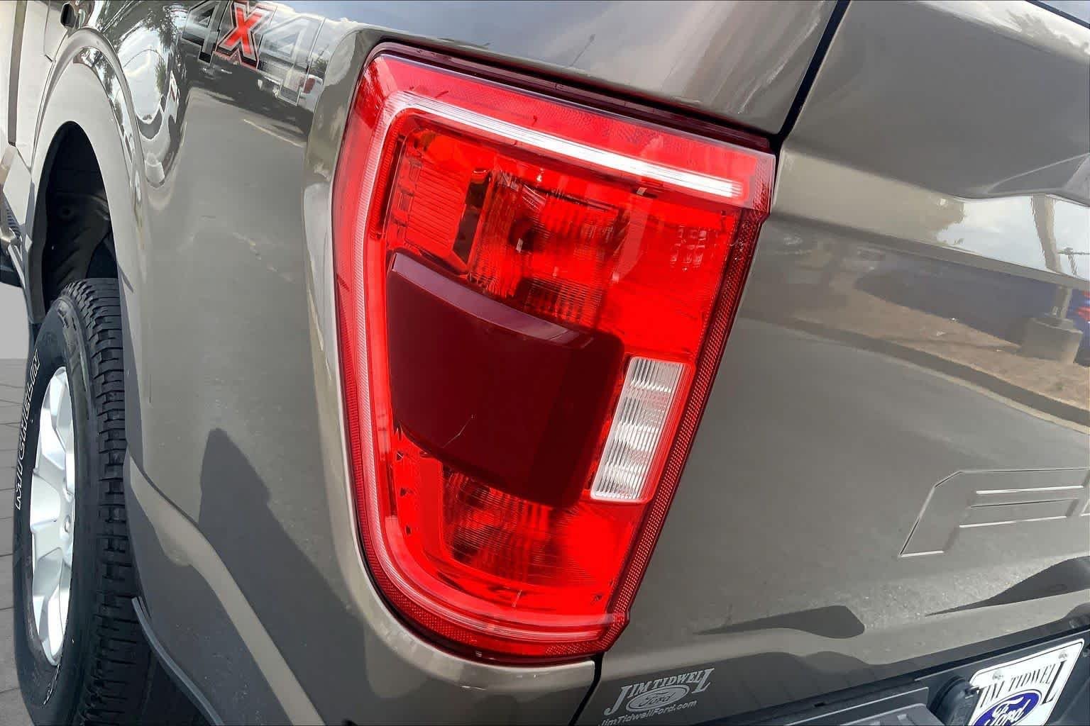 Used 2021 Stone Gray Metallic Ford XLT image 28