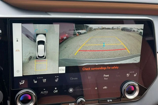 New 2026 Iridium Lexus PREMIUM PLUS image 17