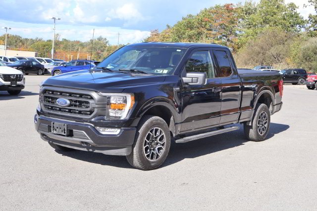 Used 2023 Black Metallic Ford XLT image 3