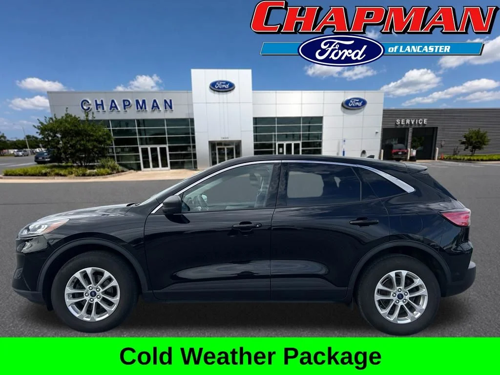 Used 2022 Black Metallic Ford SE image 2