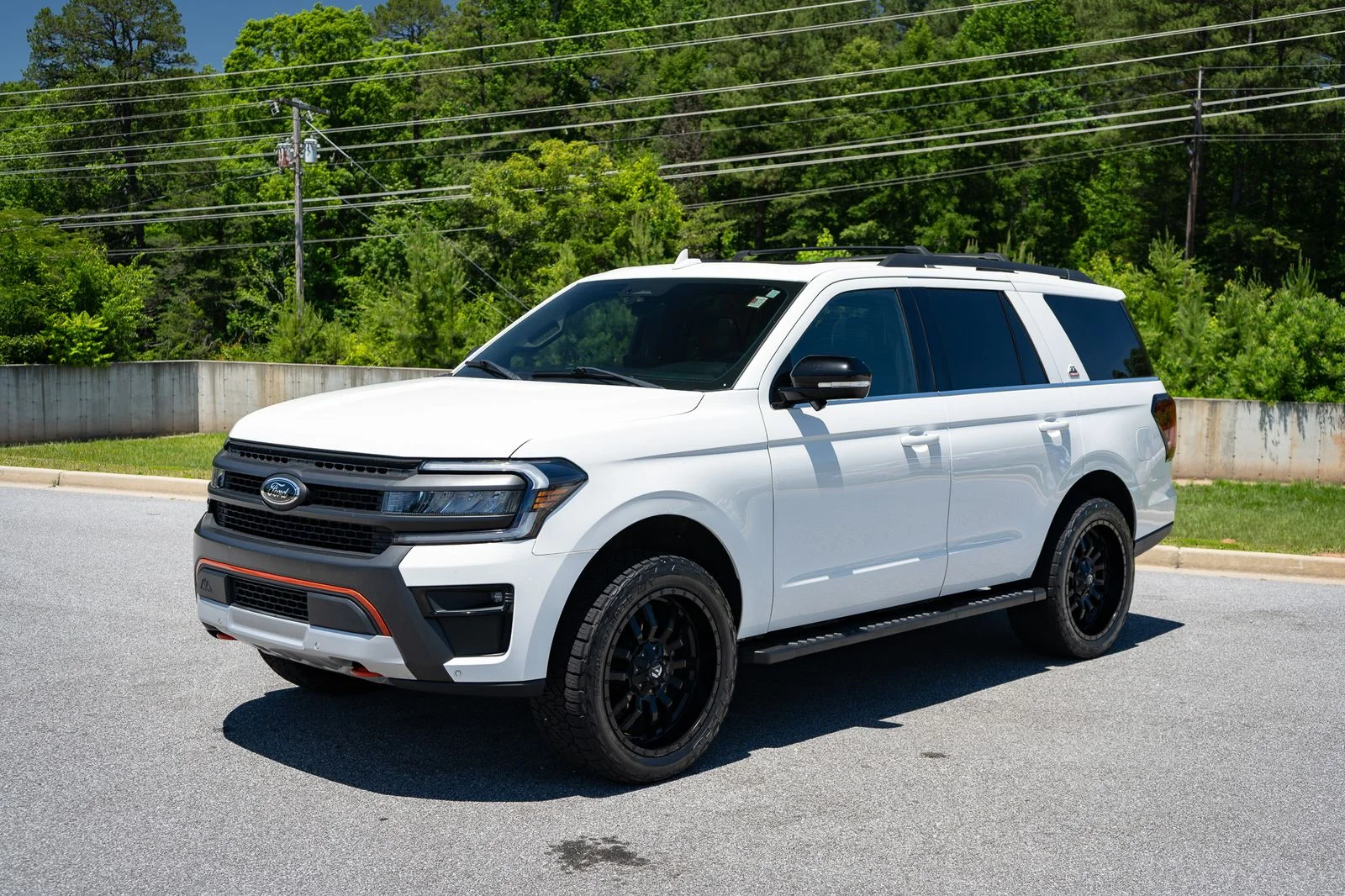 Used 2022 White Metallic Ford Timberline image 3
