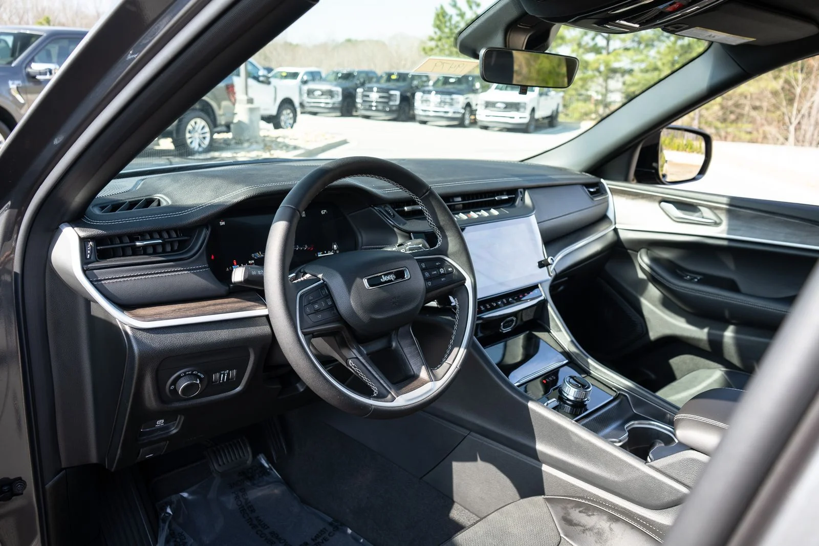 New 2026 Gray Jeep Altitude image 13