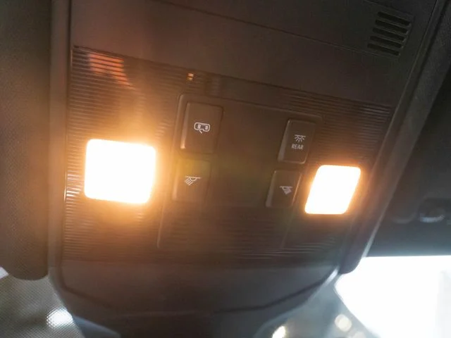 2025 Volkswagen Jetta Sport - Photo 22