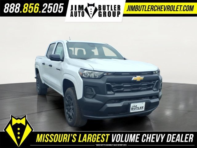 New 2026 Summit White Chevrolet WT image 22