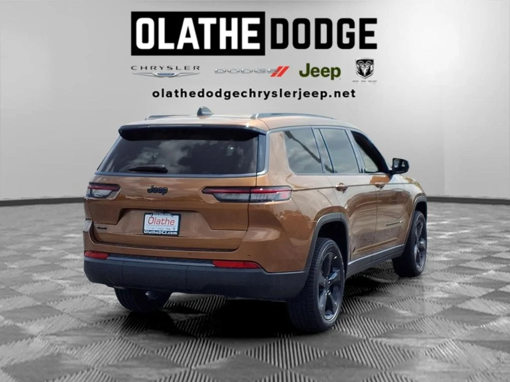 New 2026 Copper Shino Metallic Clearcoat Jeep Limited image 29