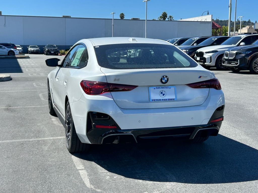 New 2026 White Metallic BMW M60 image 3