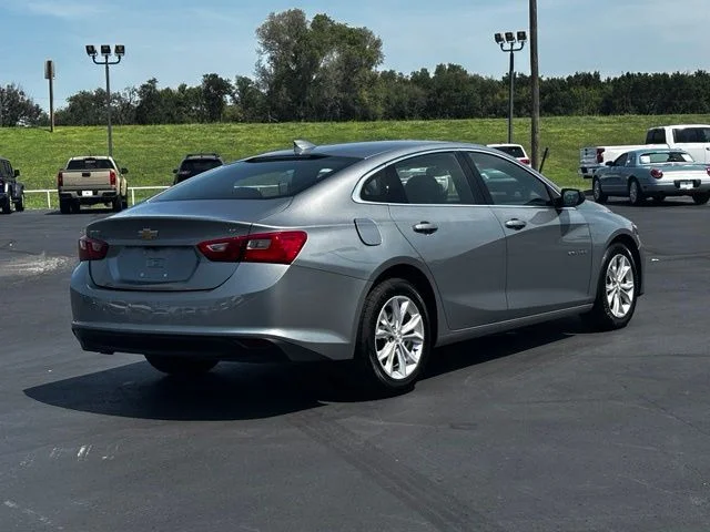 Used 2023 Gray Chevrolet LT image 7