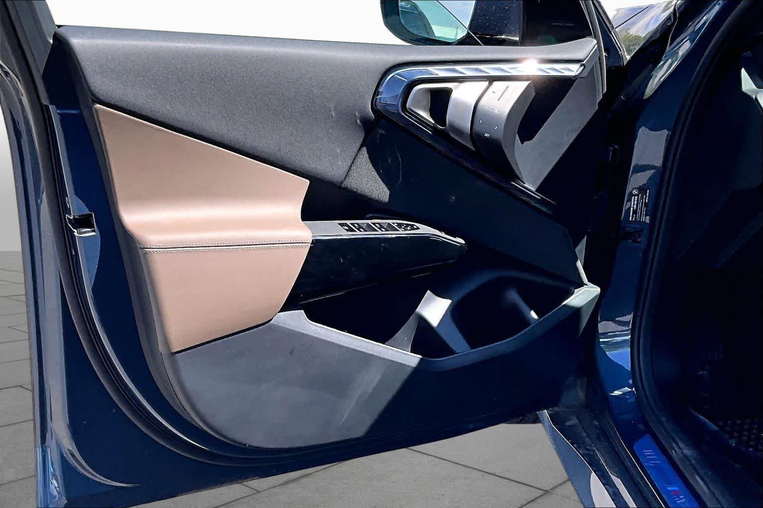 New 2026 Arctic Race Blue metallic BMW 30 xDrive image 10