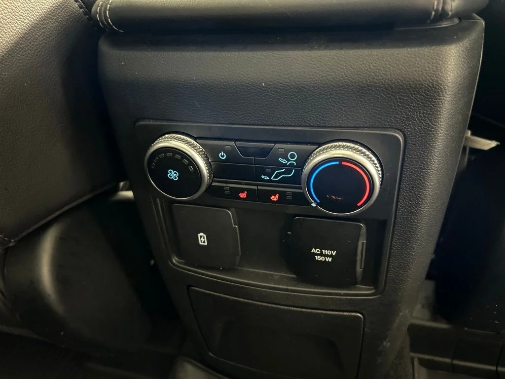 Used 2023 Silver Ford Limited image 29