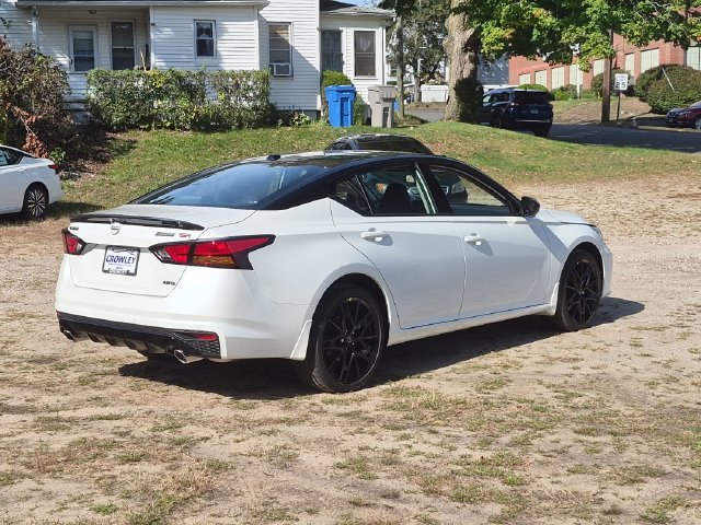 New 2026 Pearl White TriCoat / Super Black Two-tone Nissan SR Midnight Edition® image 4