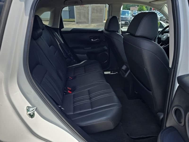 Used 2024  Honda EX-L image 30