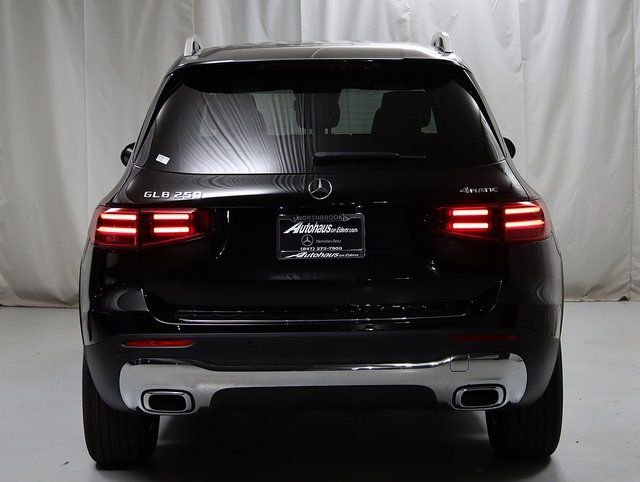 2025 Mercedes-Benz GLB Base - Photo 7