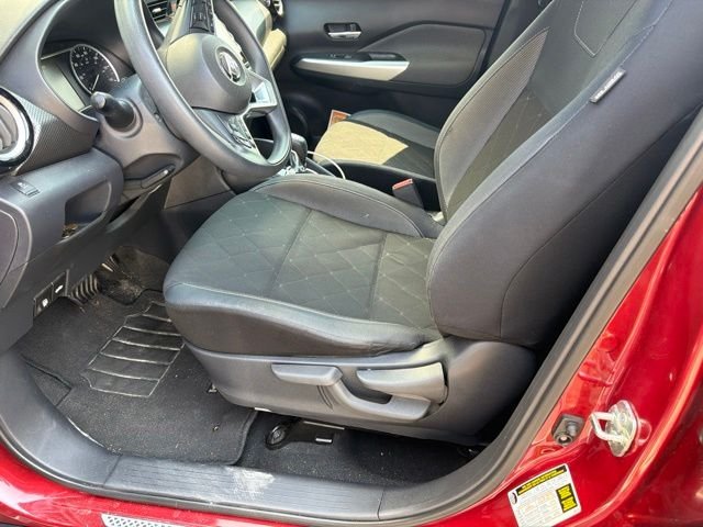 Used 2018 Red Nissan SV image 10