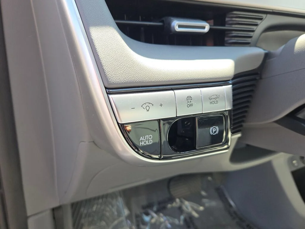 Used 2023 Gold Hyundai Limited image 25