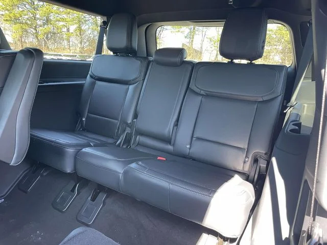 New 2026 Gray Ford Platinum image 19