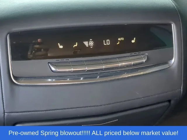 Used 2021 White Cadillac Sport Platinum image 42