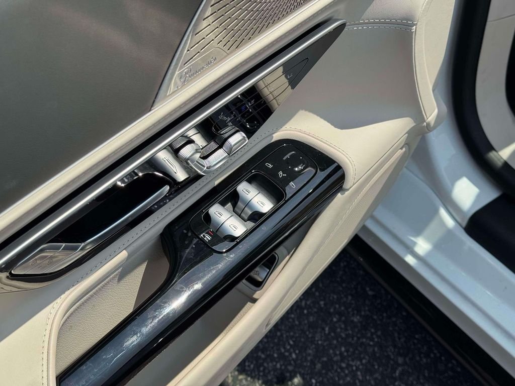 Certified Used 2022 MANUFAKTUR Moonlight White Metallic Mercedes-Benz SL 55 AMG® image 20