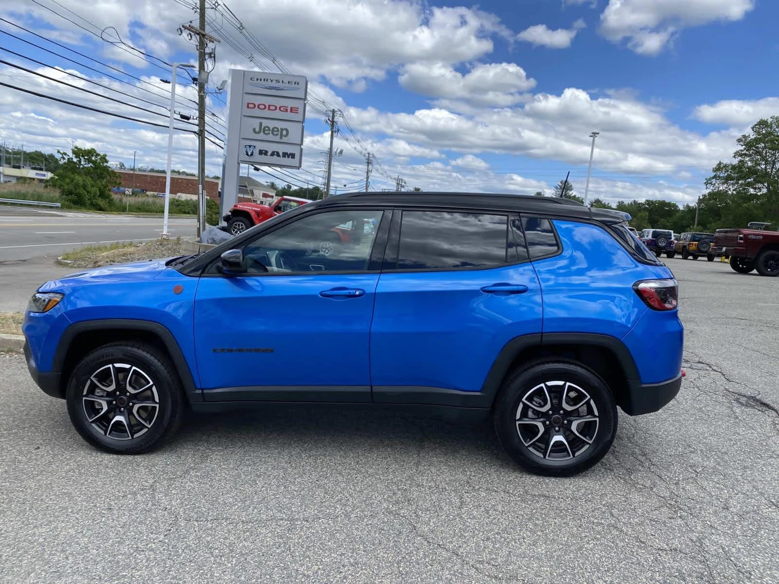 2025 Jeep Compass Trailhawk - Photo 7