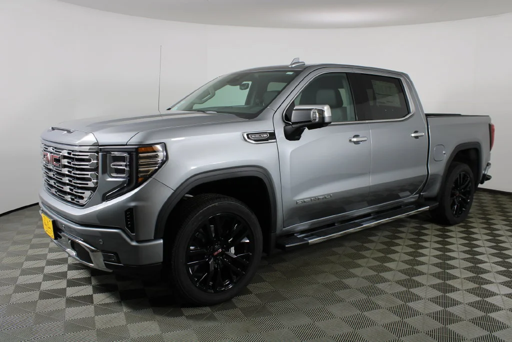 2026 GMC Sierra 1500 Denali - Photo 3