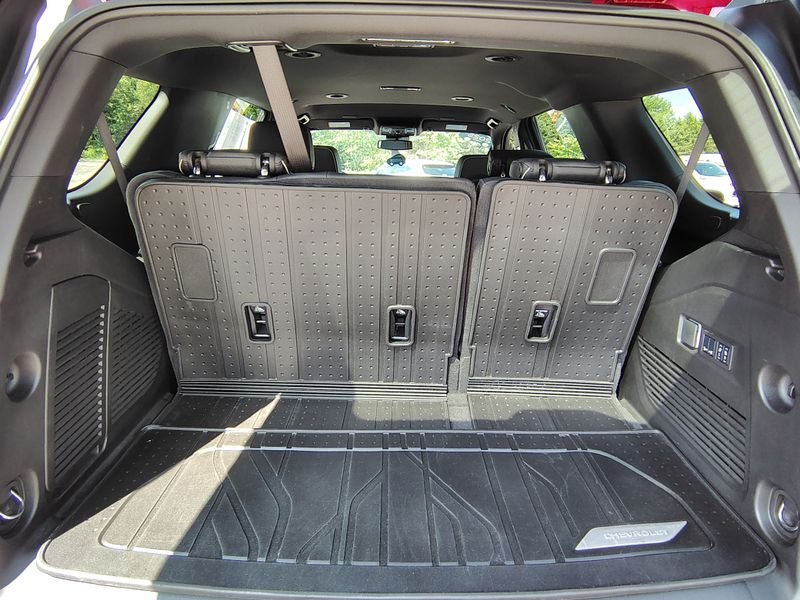 Used 2025 Red Chevrolet Premier image 22