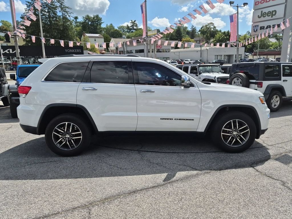 Used 2018 White Jeep Limited image 4