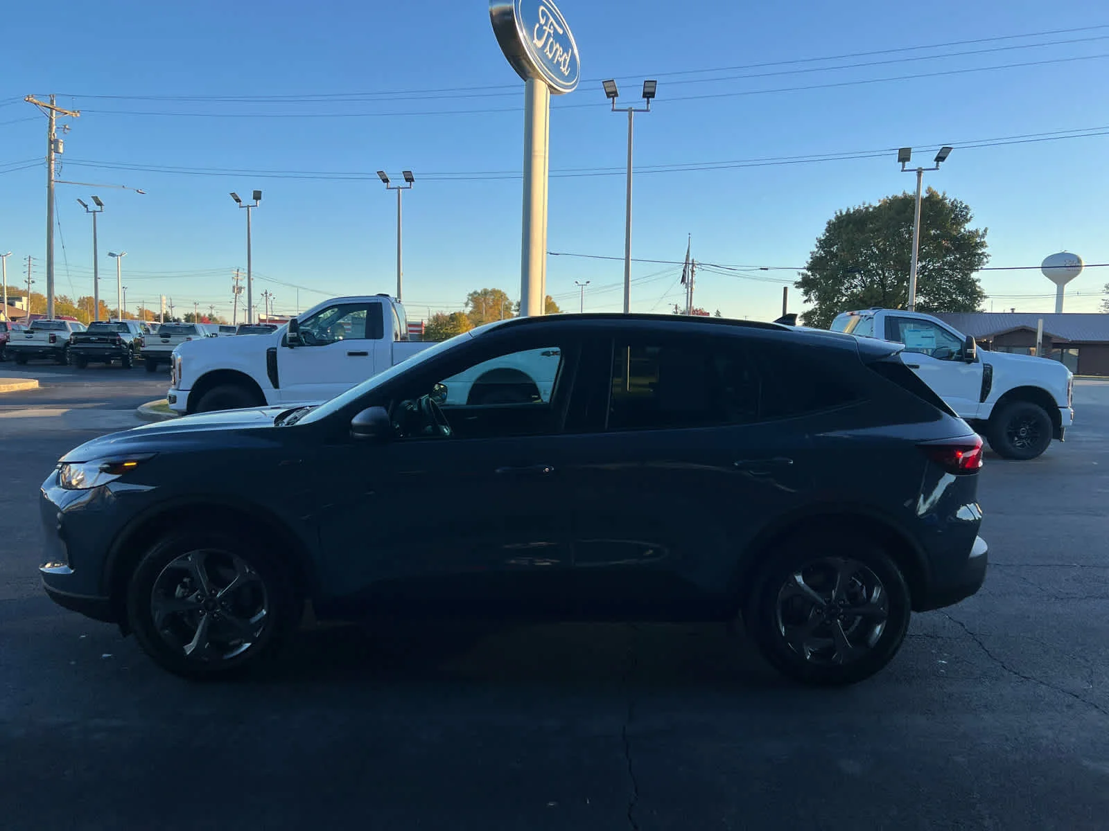 Used 2025 Vapor Blue Metallic Ford ST-Line image 7