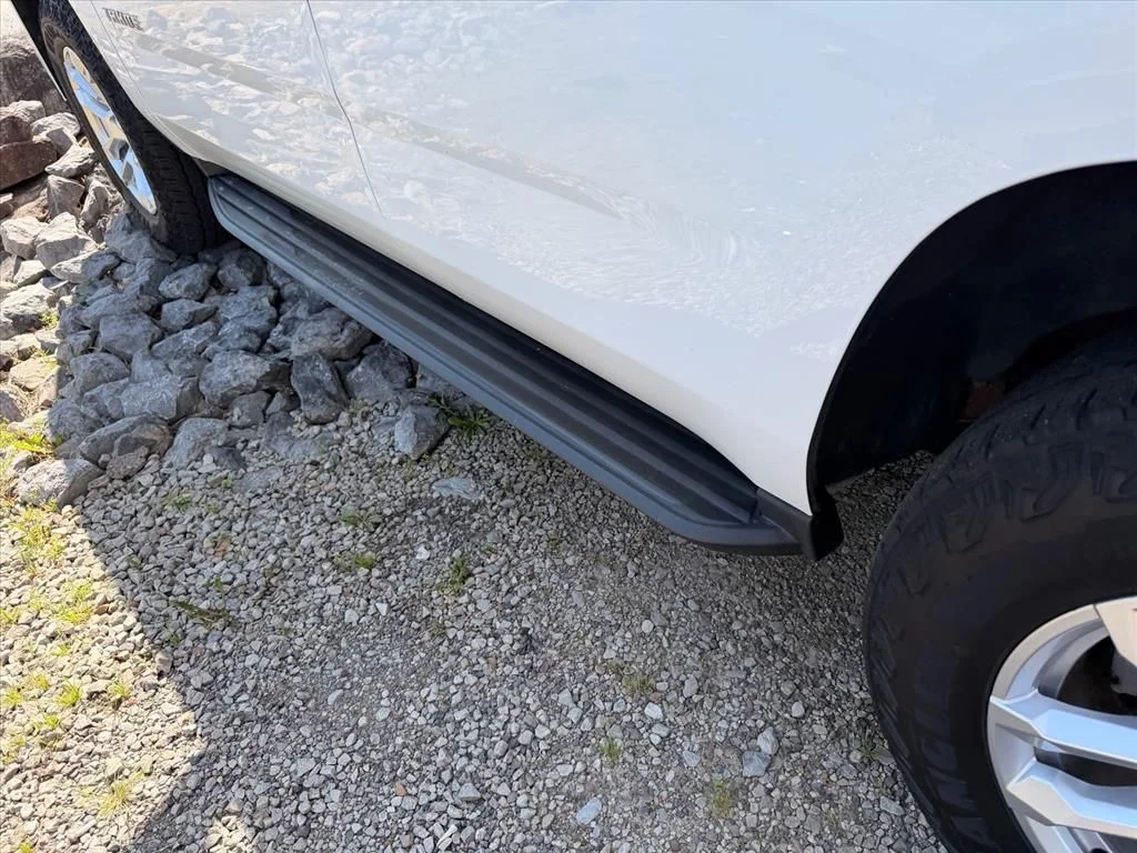 Used 2020 White Chevrolet LT image 29