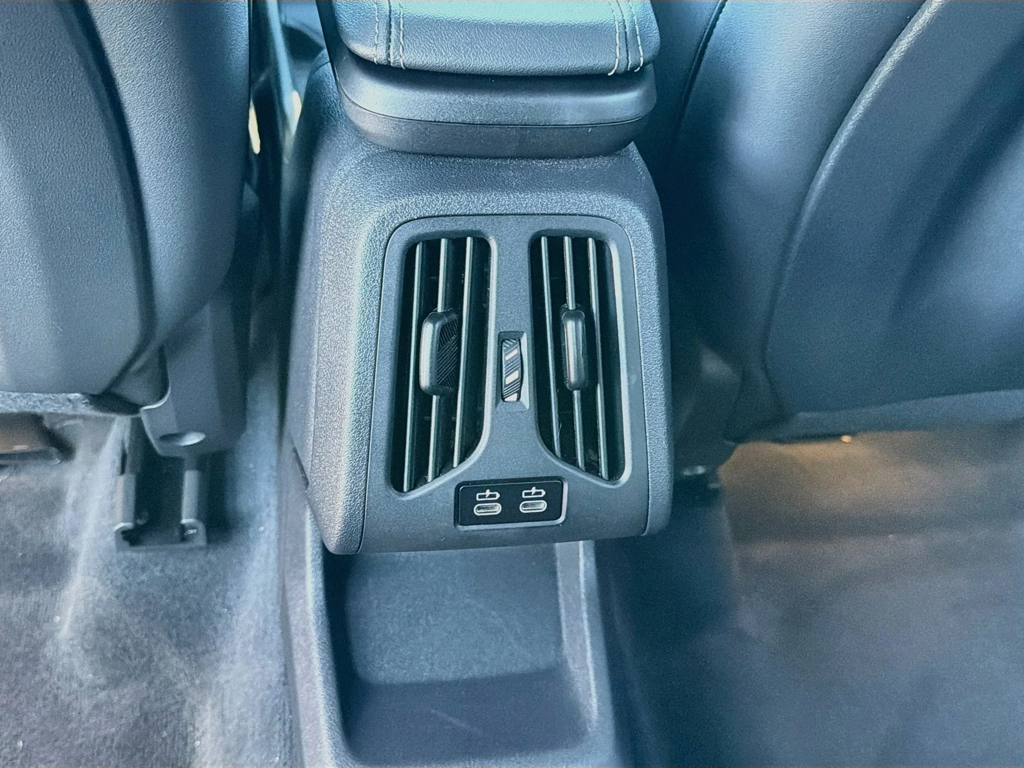 Used 2026 Vegas Red Metallic BMW xDrive28i image 19