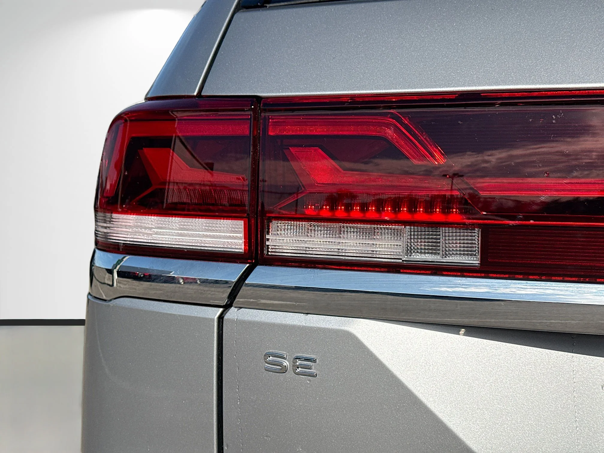 New 2026 Mist Volkswagen 2.0T SE w/Technology image 10