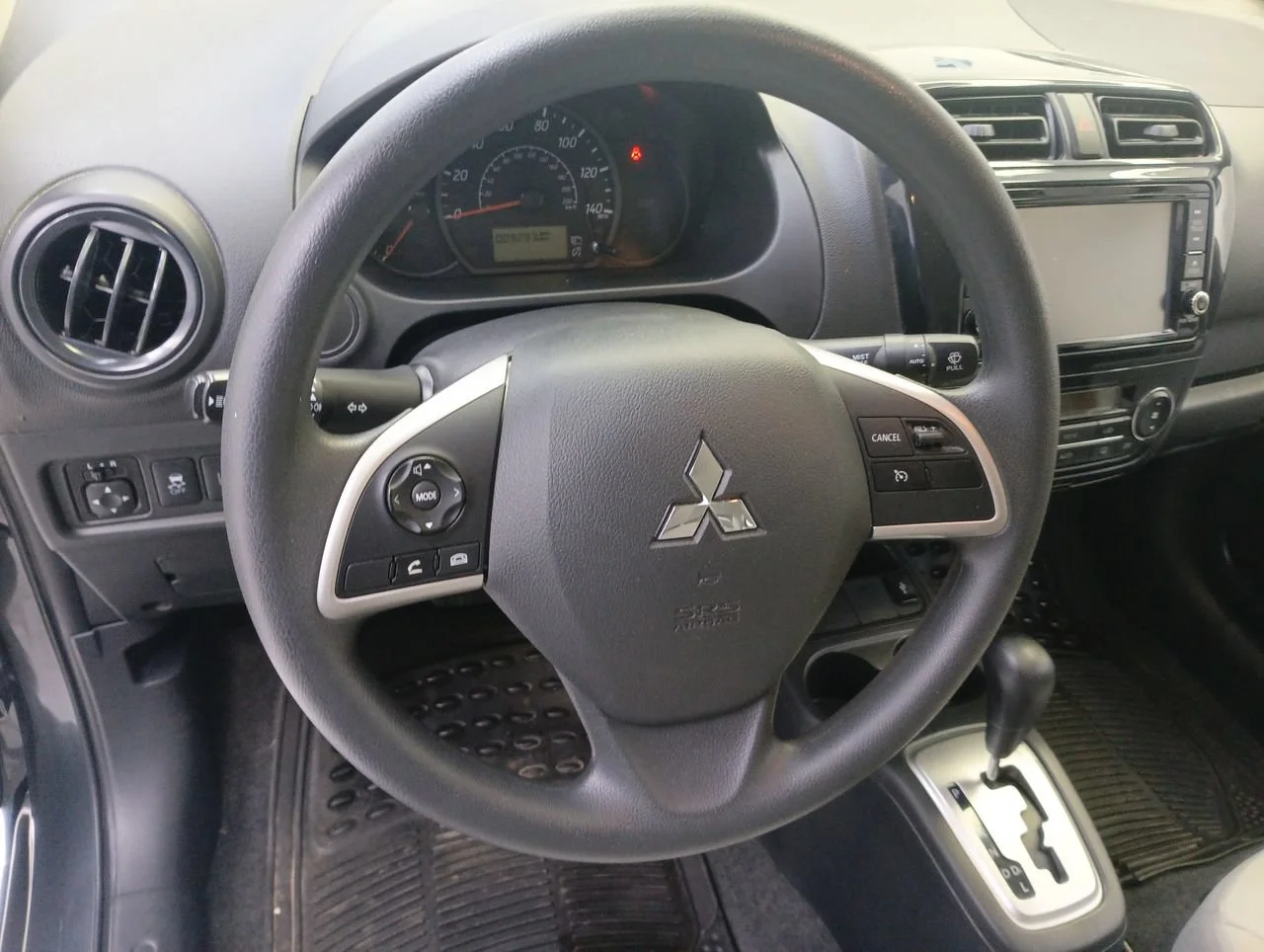 Used 2024 Graphite Gray Mitsubishi ES image 21