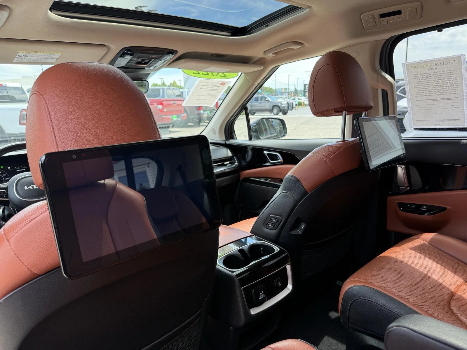 Used 2022 Aurora Black Kia SX Prestige image 19