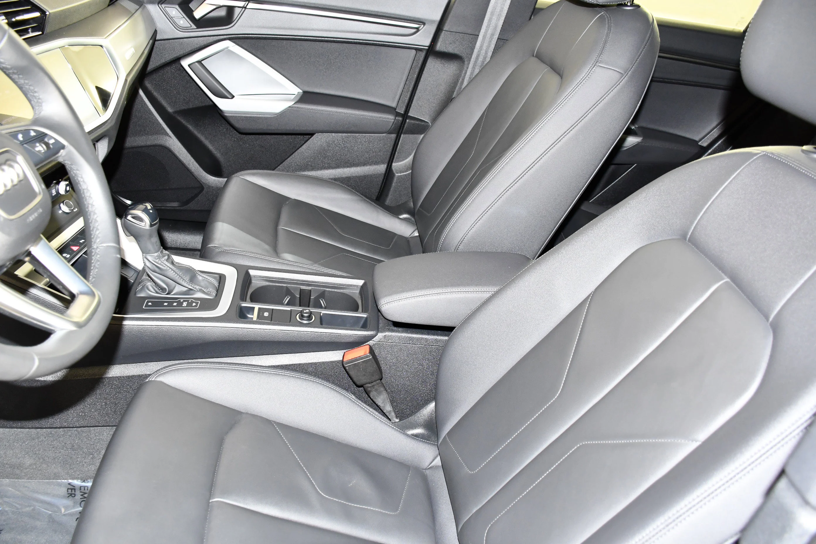 Used 2025 Red Audi S line Premium image 39