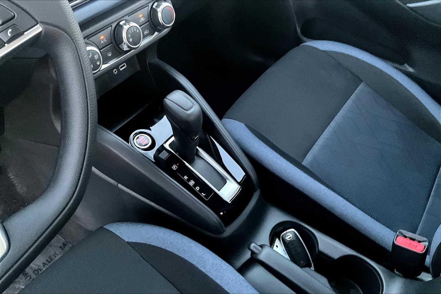 2025 Nissan Versa Sedan SV - Photo 11