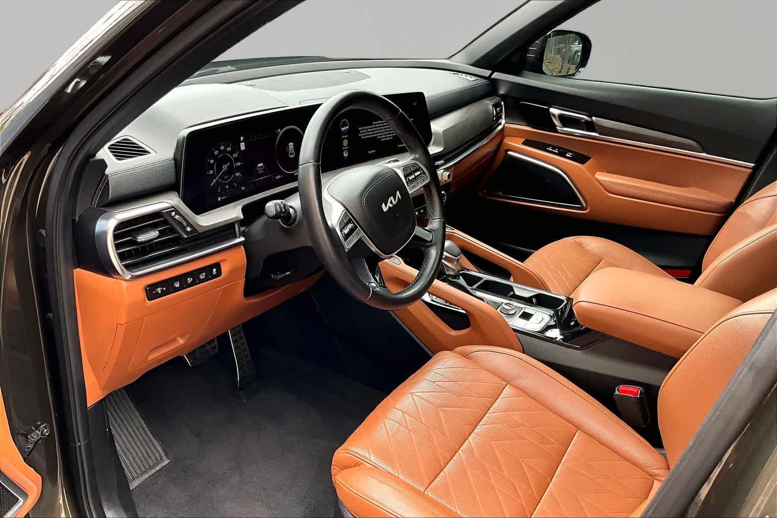 Used 2023 Dark Moss Kia SX X-Pro image 32