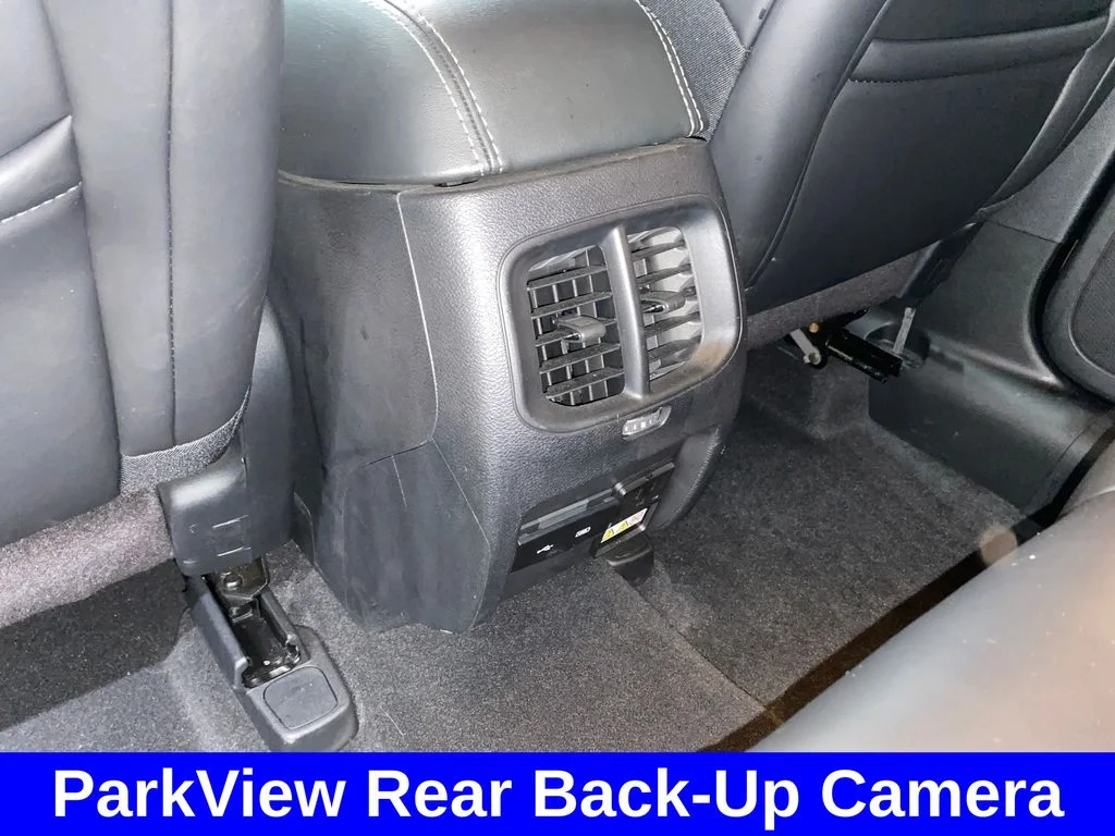 Used 2020 Silver Jeep Limited image 13