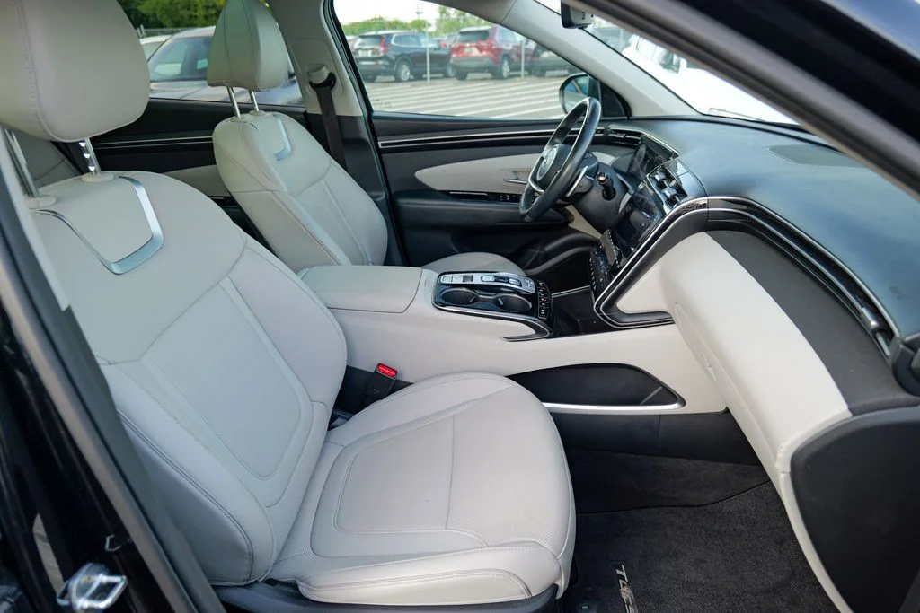 Used 2023 Phantom Black Hyundai Limited image 35