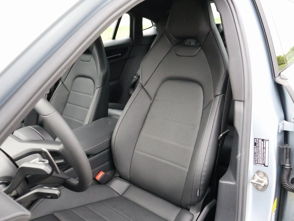 Used 2025 Dolomite Silver Metallic Porsche 4 image 5