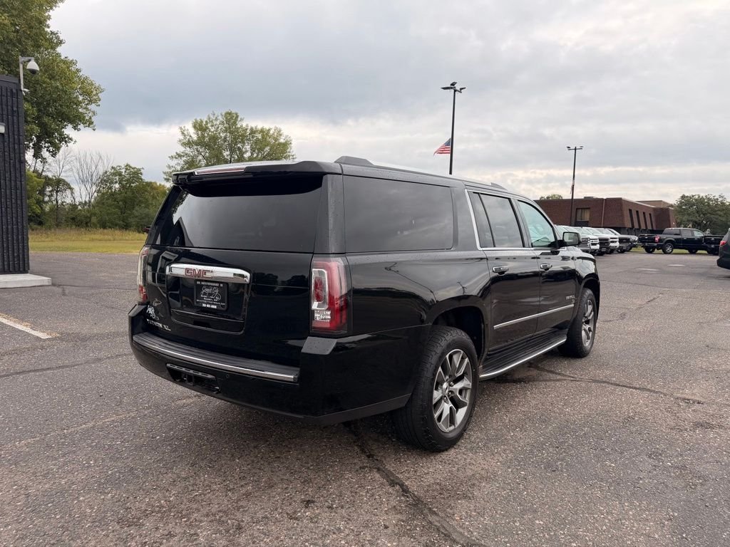 Used 2017 Black GMC Denali image 5