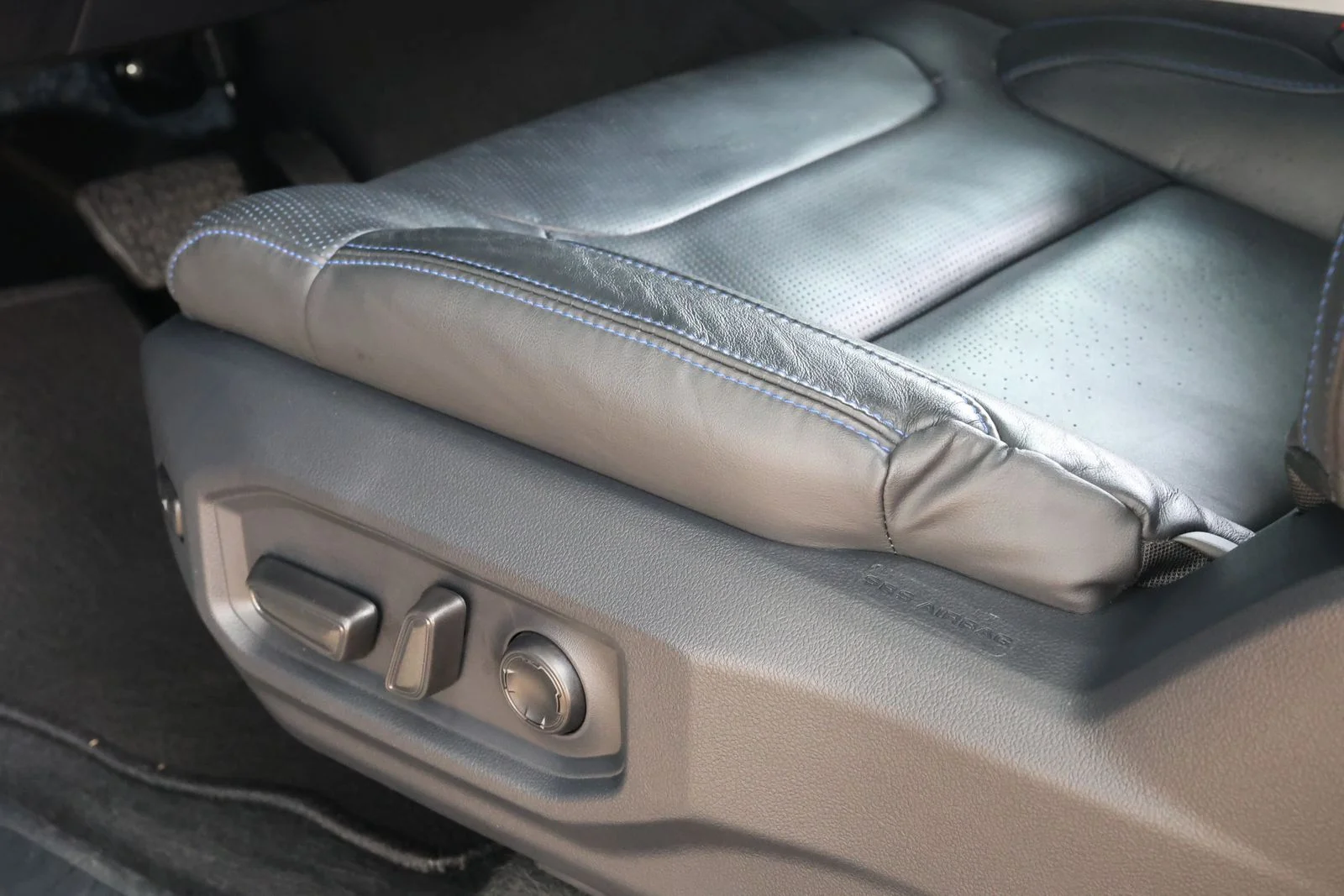 Used 2026  Toyota Platinum image 34
