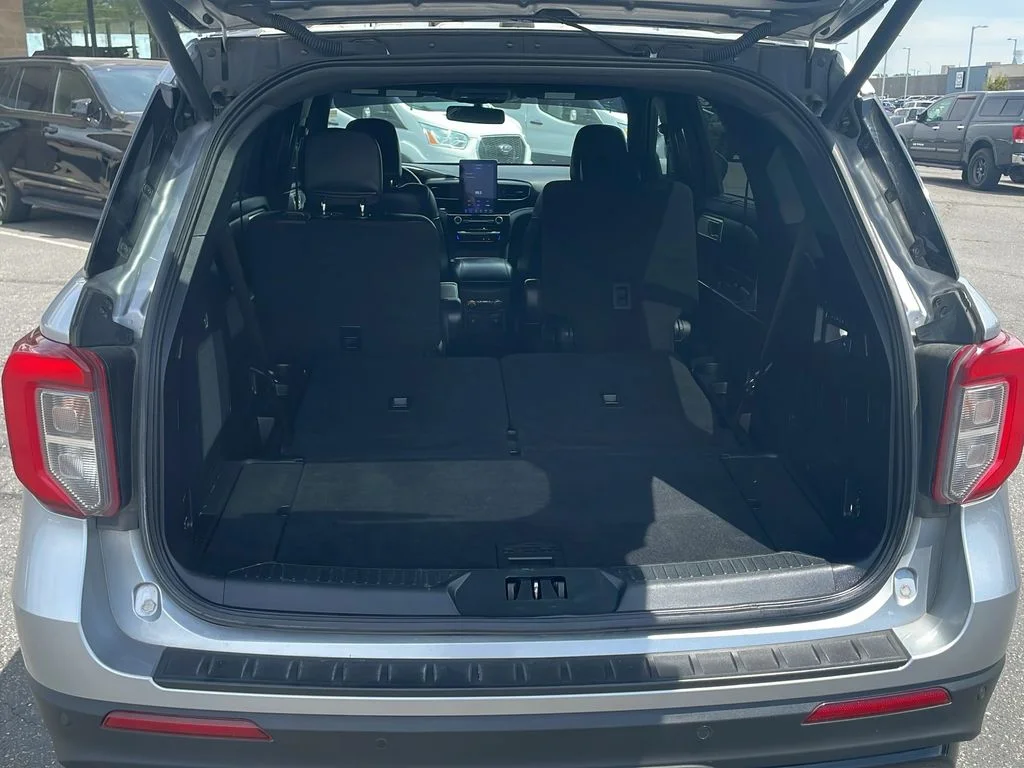 2021 Ford Explorer ST - Photo 9