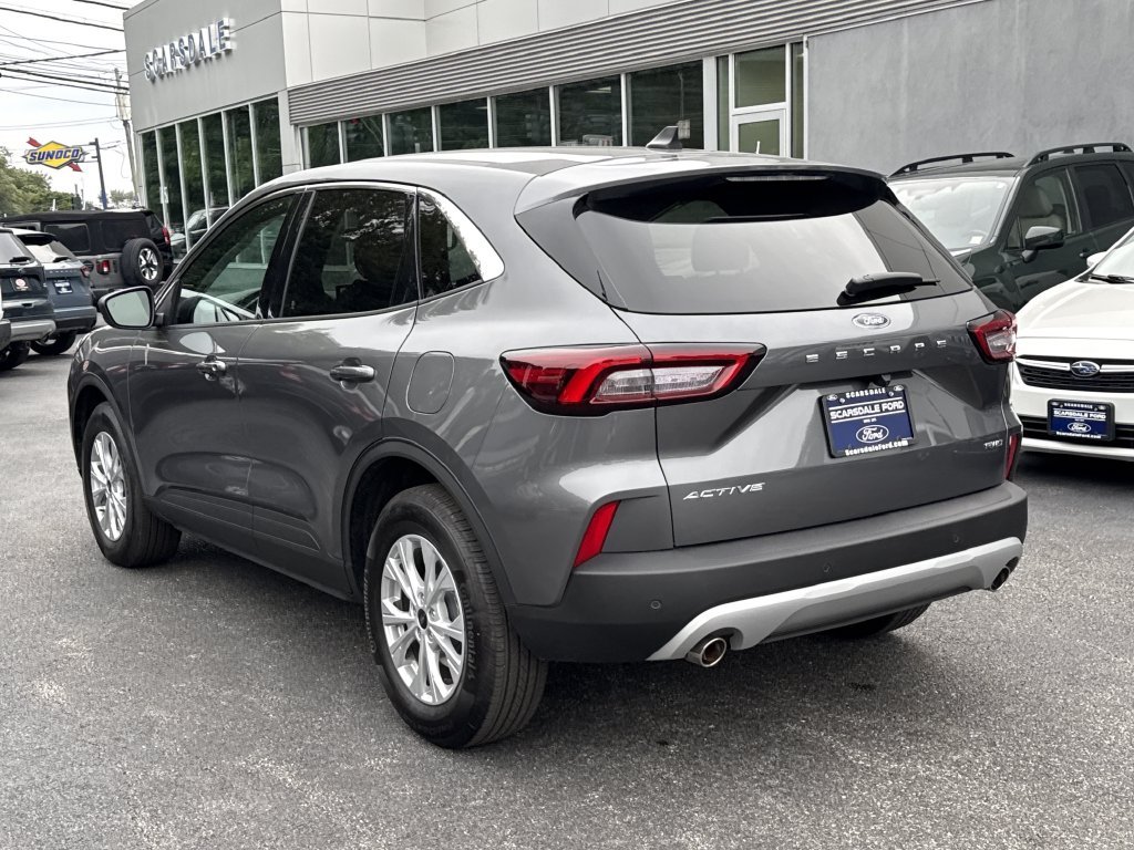 Used 2023 Gray Ford Active image 6