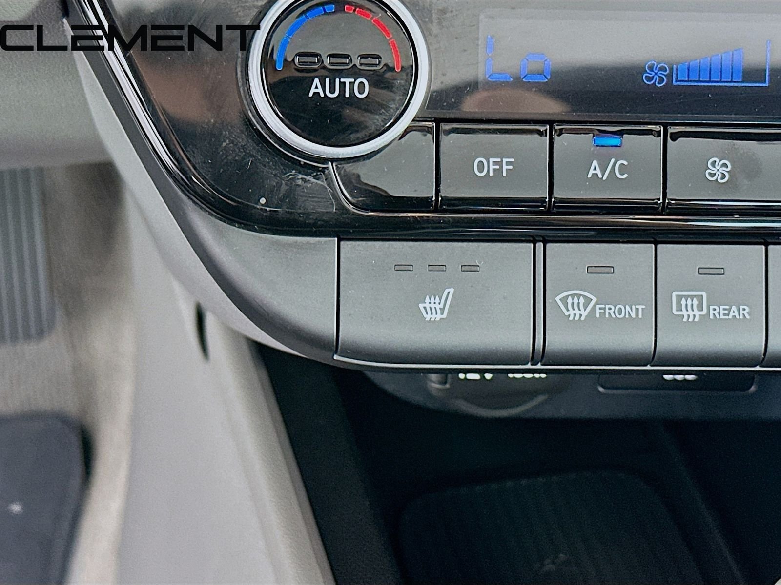 2024 Hyundai Elantra SEL - Photo 23